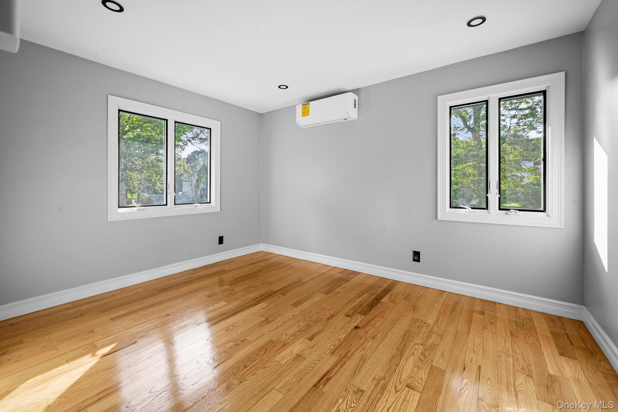 #18 photo, 4 Wintergreen Drive, सफ़ोक काउंटी Melville , NY 11747