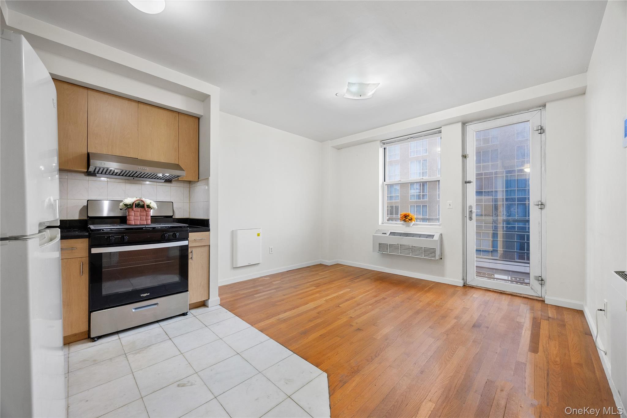 #4 photo, 134-38 35th Avenue, Куинс ‖ Flushing , NY 11354