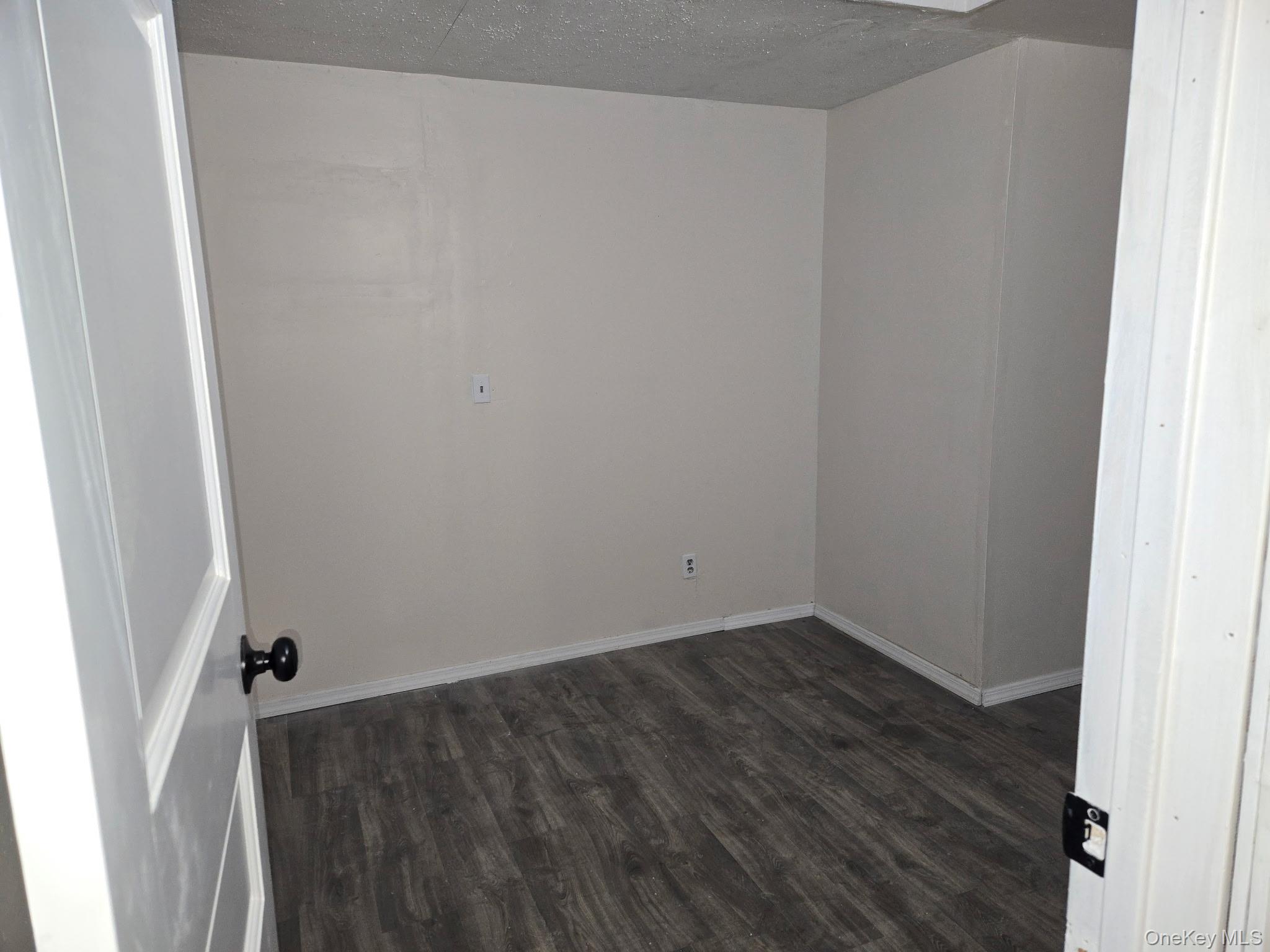 #3 photo, 11 Halliday Rd., सफ़ोक काउंटी Coram , NY 11727