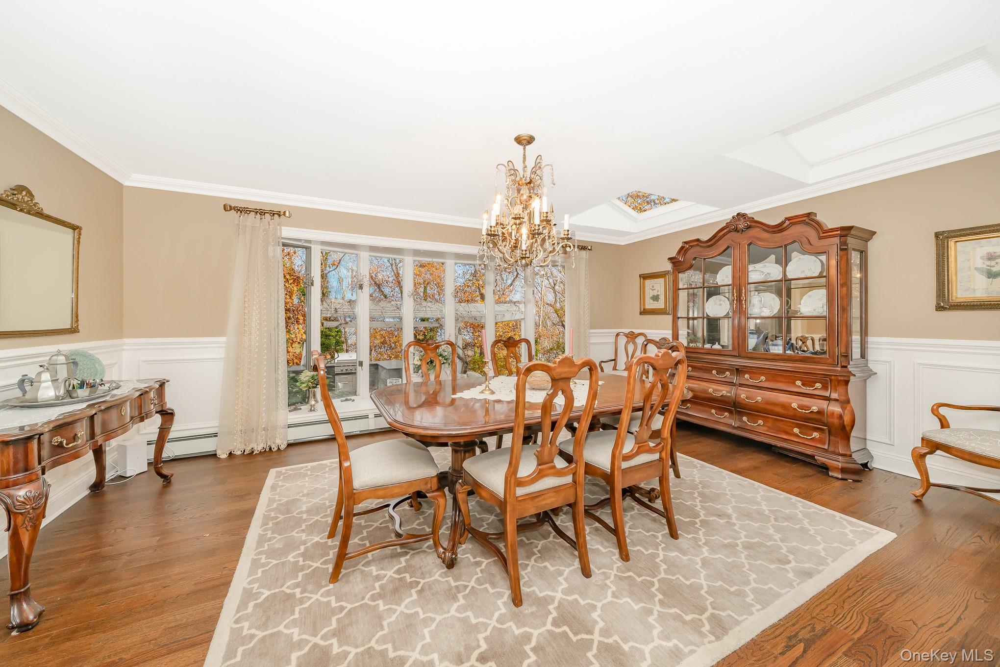 #14 photo, 17 Thide Court, מחוז סאפוק Smithtown , NY 11787