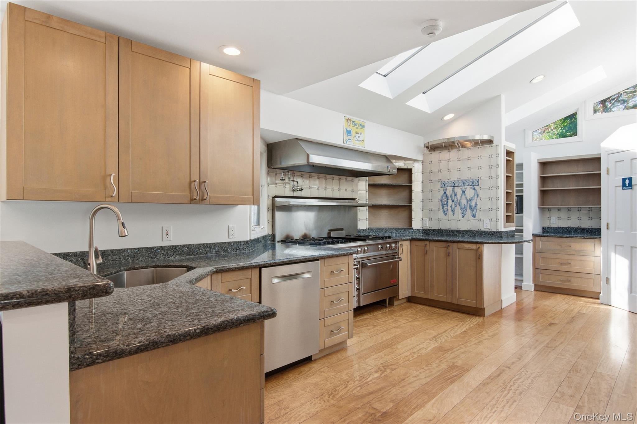 #14 photo, 6 Vingut Lane, 东长岛 Setauket , NY 11733