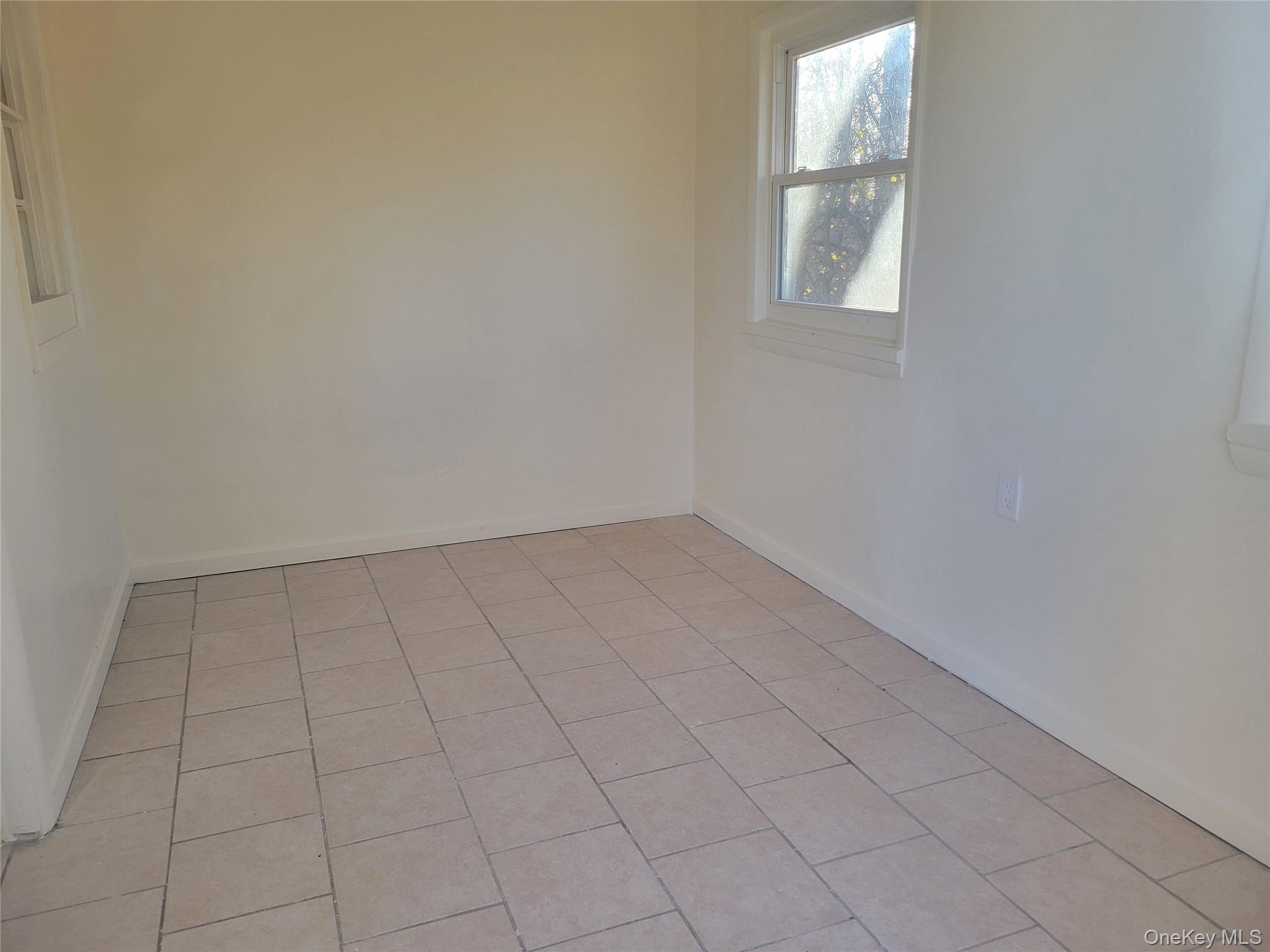 #4 photo, 3479 Lexington Avenue, Mohegan Lake , NY 10547