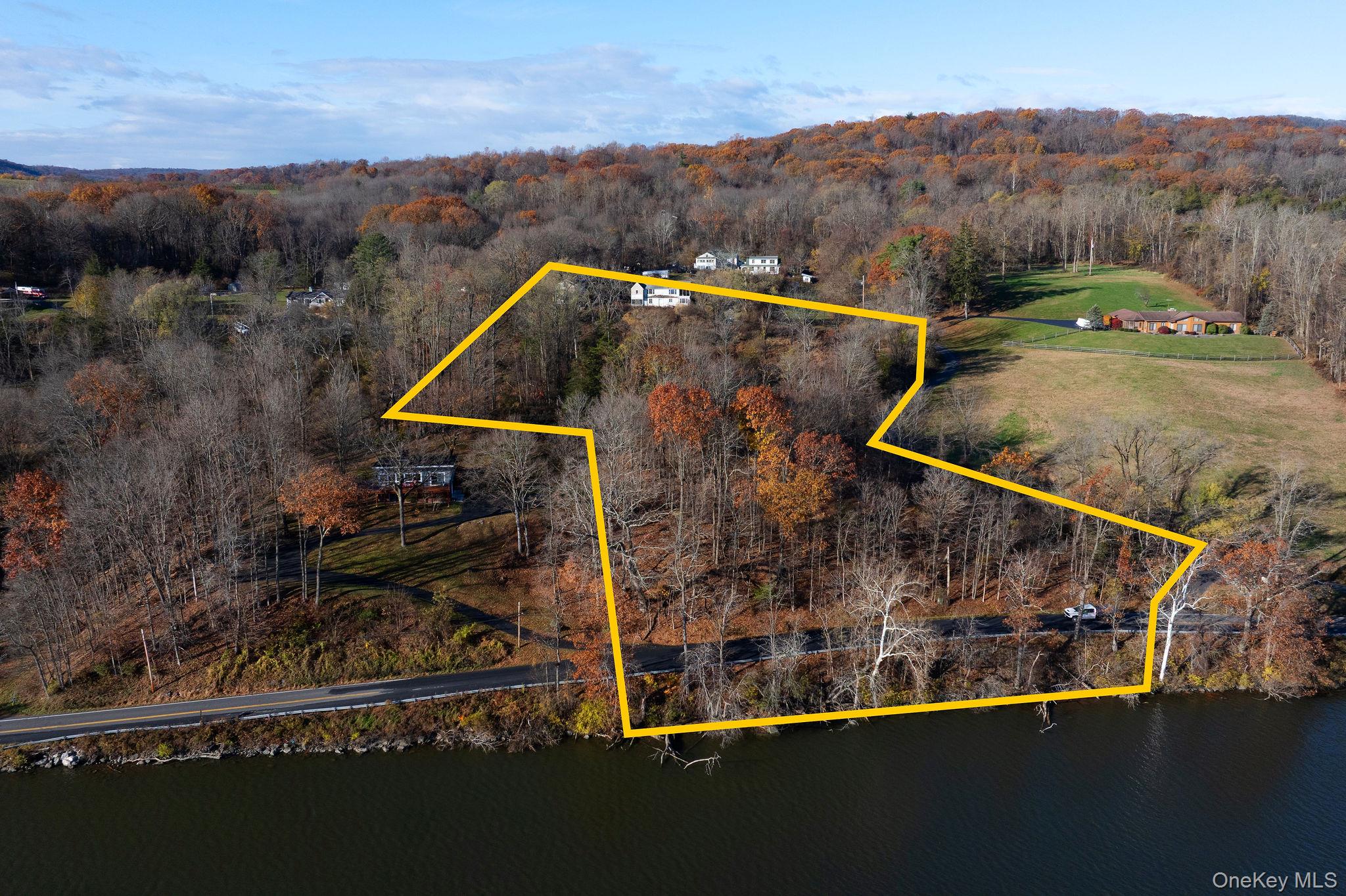 #19 photo, 5 AND 7 Riverhill Court, Esopus , NY 12429