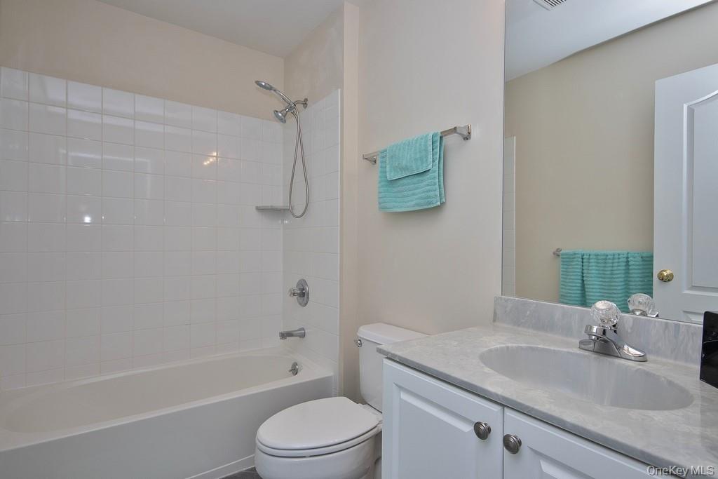 #14 photo, 836 Huntington Drive, Fishkill , NY 12524