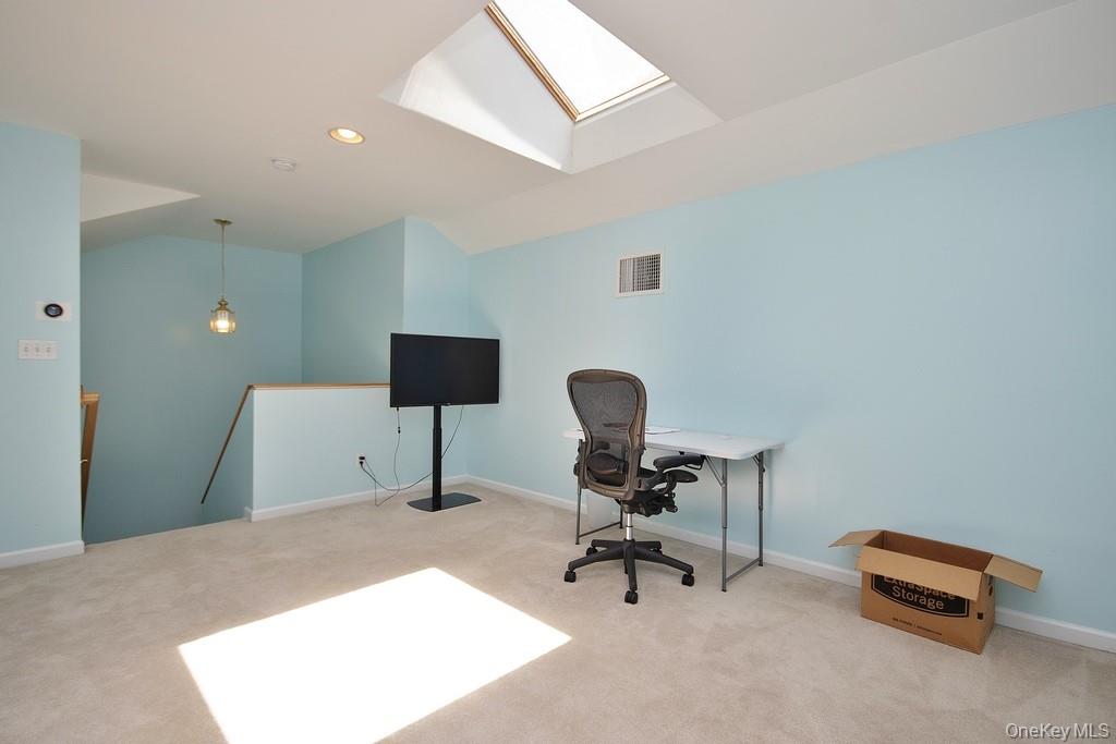 #16 photo, 836 Huntington Drive, Fishkill , NY 12524