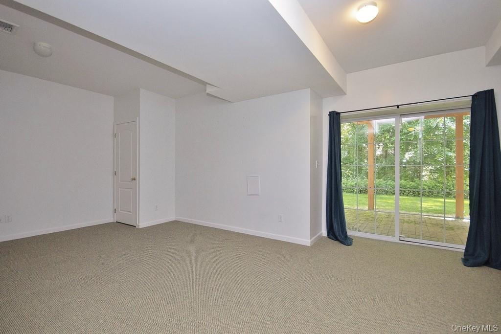 #18 photo, 836 Huntington Drive, Fishkill , NY 12524