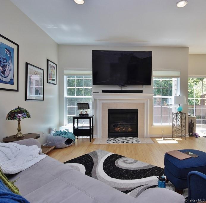 #2 photo, 836 Huntington Drive, Fishkill , NY 12524