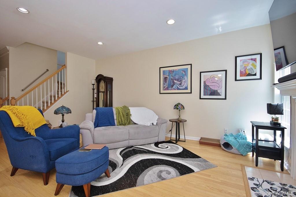 #3 photo, 836 Huntington Drive, Fishkill , NY 12524