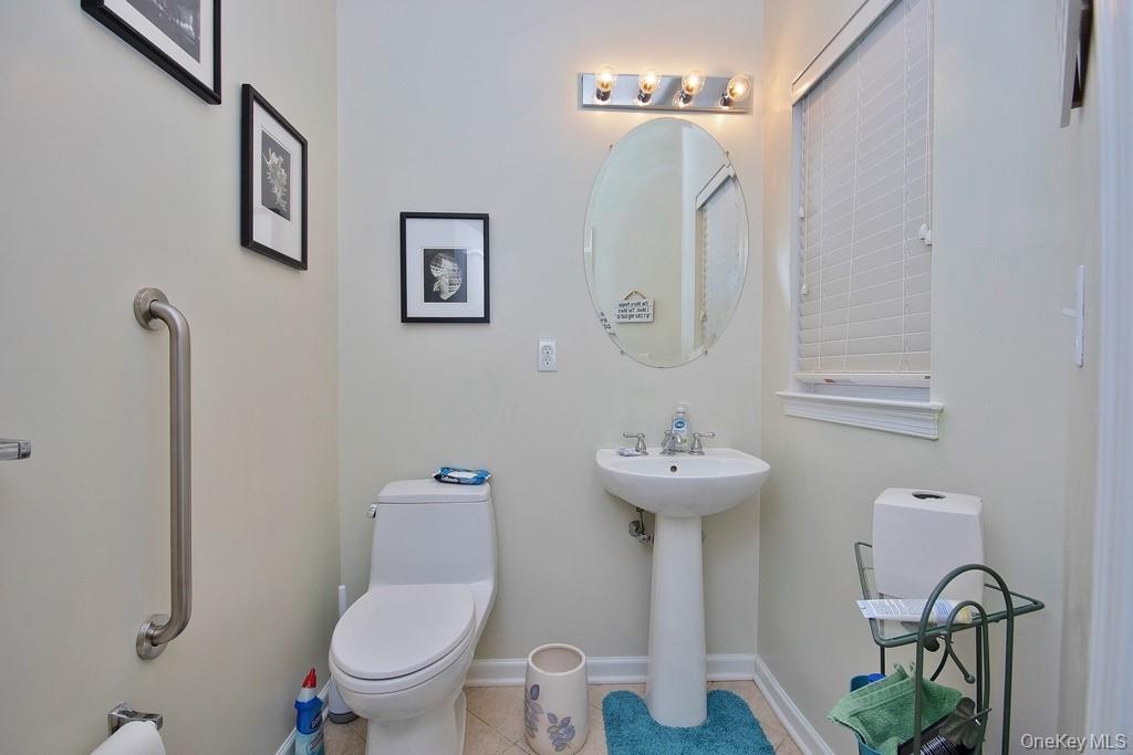 #8 photo, 836 Huntington Drive, Fishkill , NY 12524