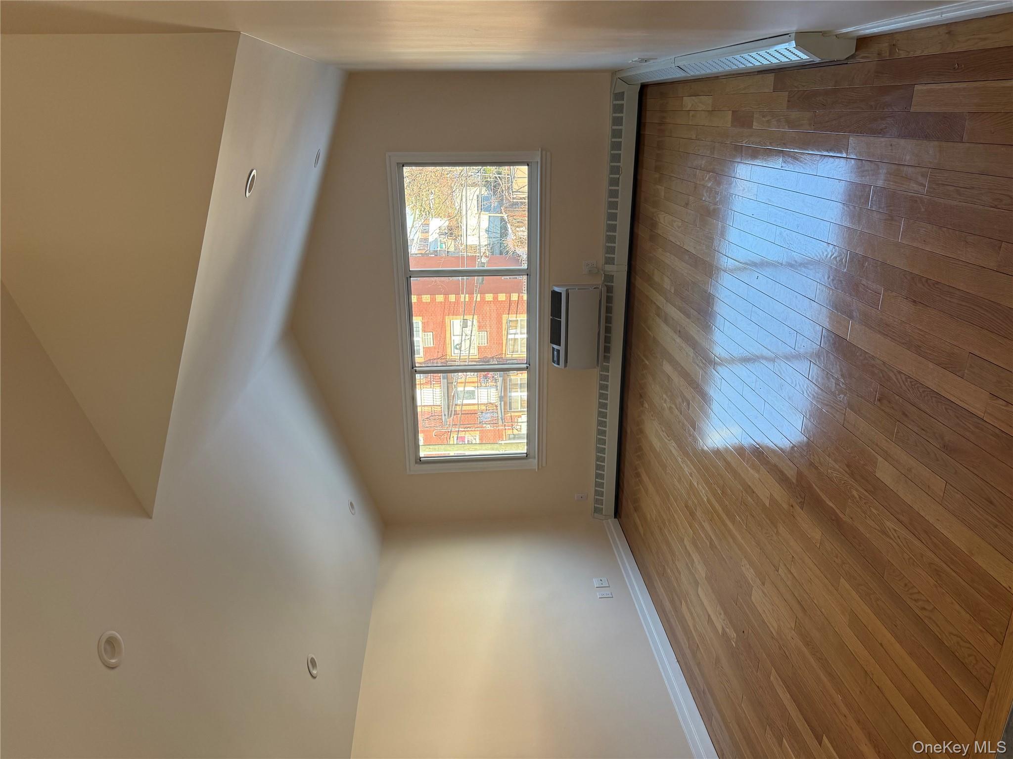 #4 photo, 2228 Norton Avenue, Bronx , NY 10473