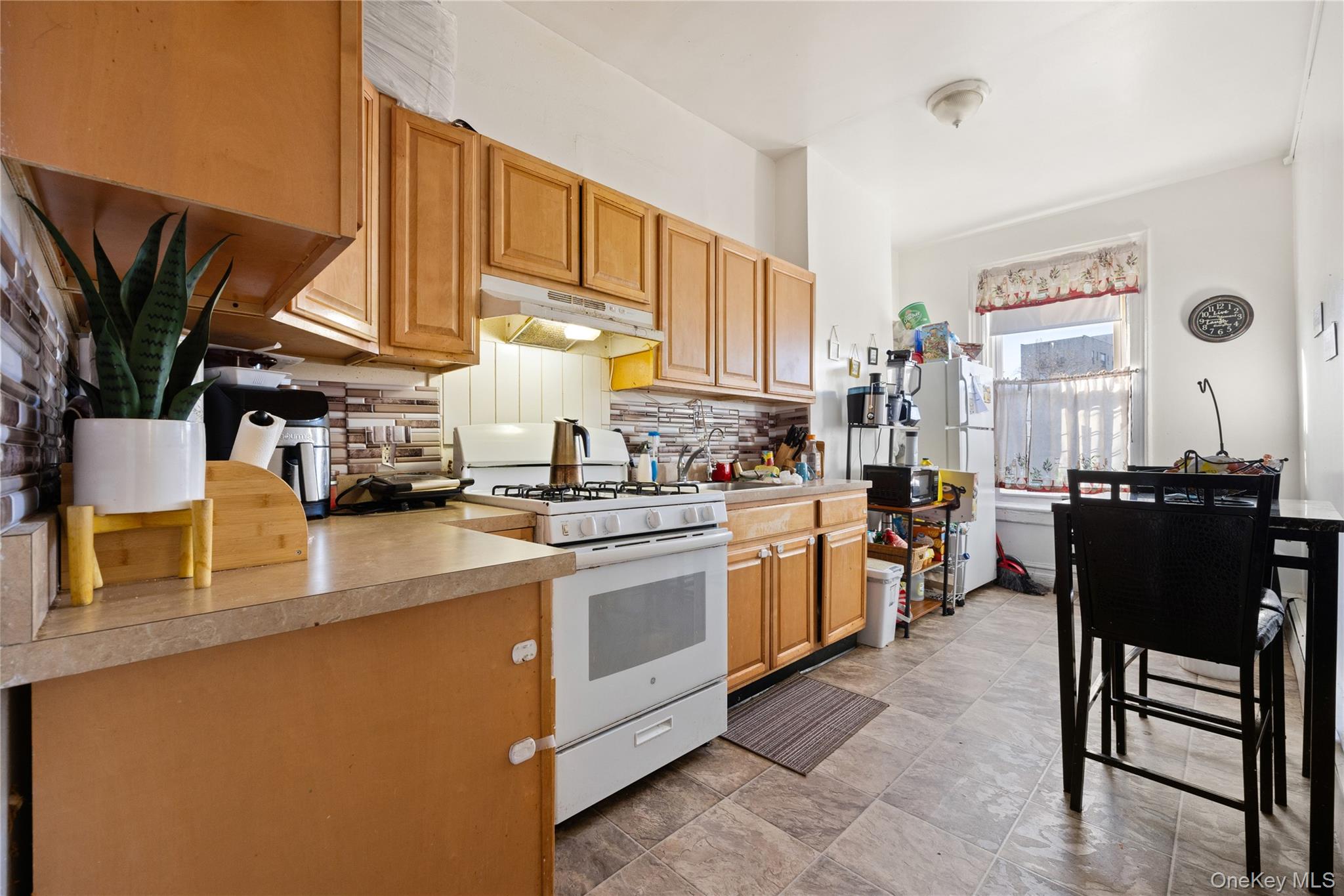 #11 photo, 1417 Crotona Avenue, 布朗士 Bronx , NY 10456