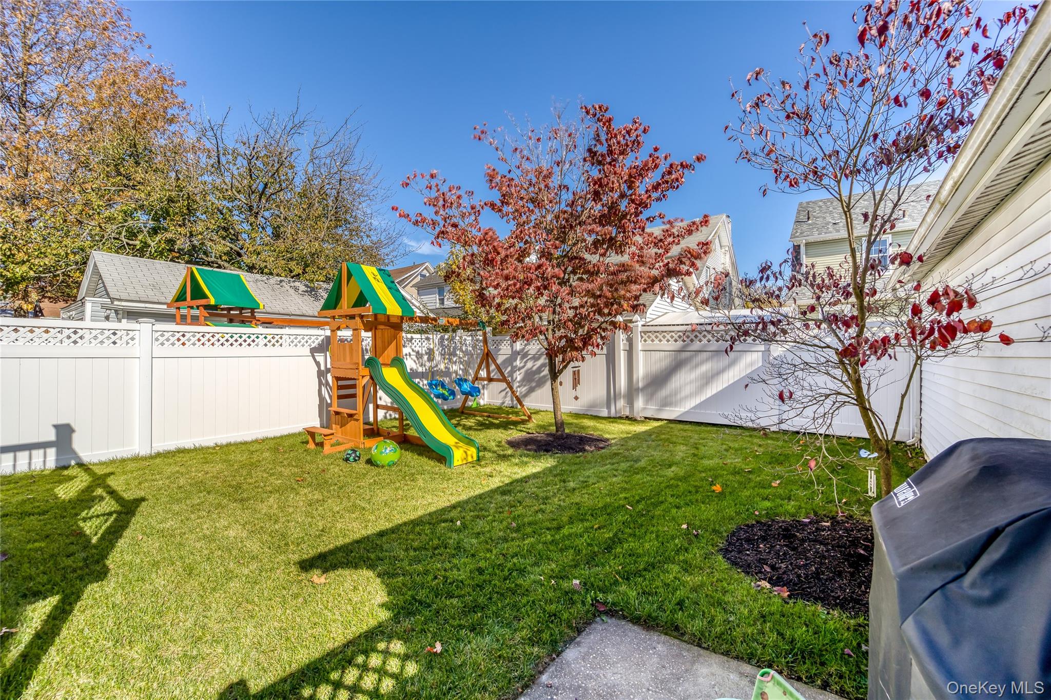 #17 photo, 92-57 246th Street, 长岛 花卉园 Floral Park , NY 11001