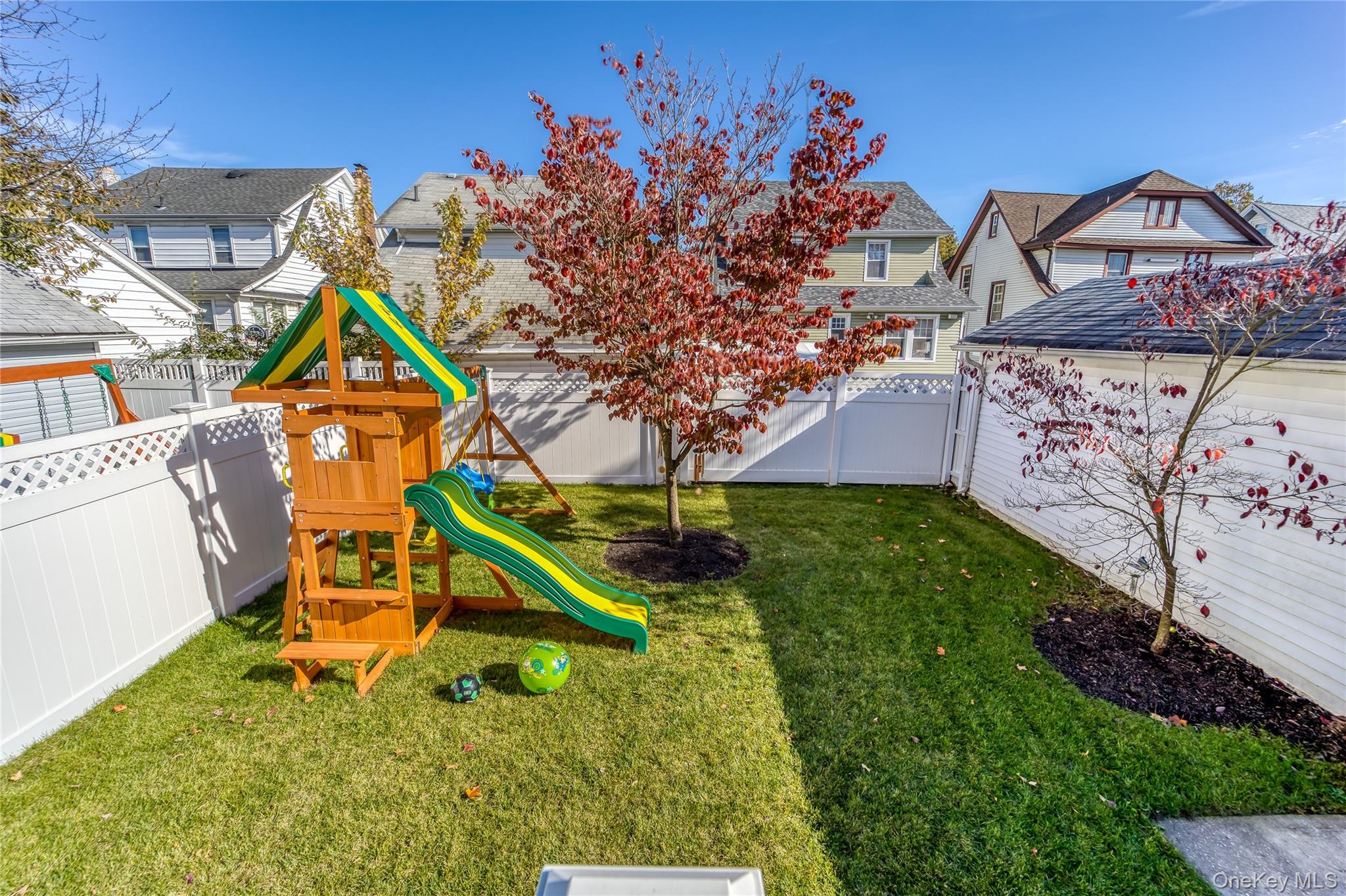 #18 photo, 92-57 246th Street, 长岛 花卉园 Floral Park , NY 11001