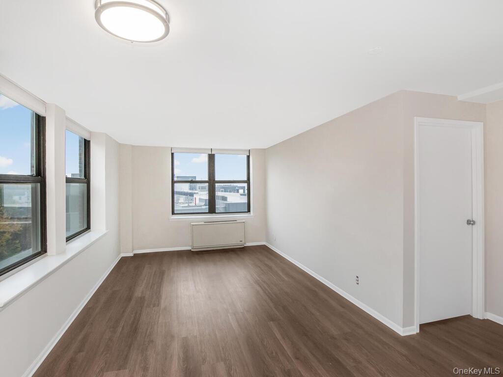 #11 photo, 23 Water Grant Street, 纽约州 Yonkers , NY 10701