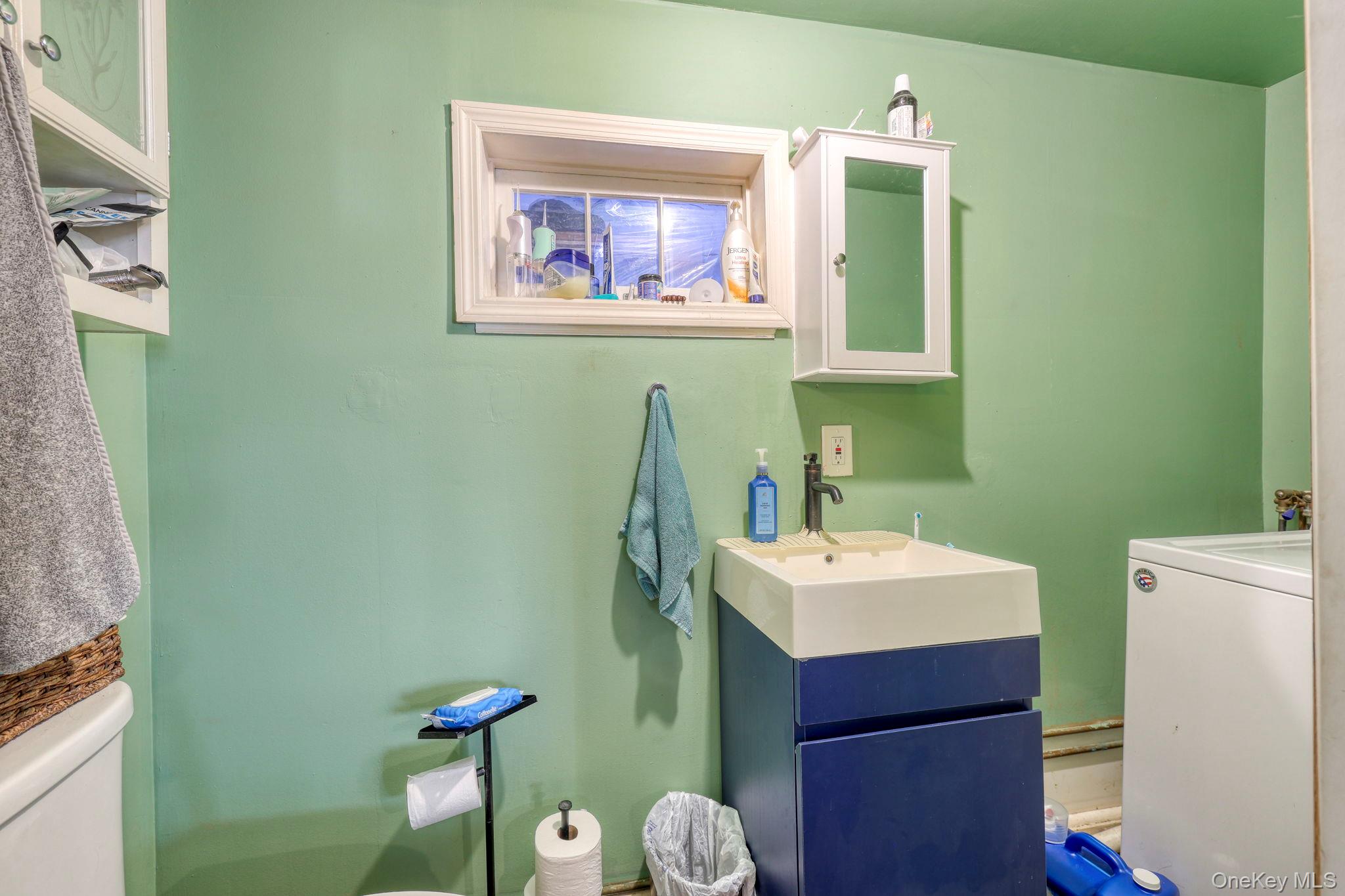 #13 photo, 9 West Street, 纽约州 Marlboro , NY 12542