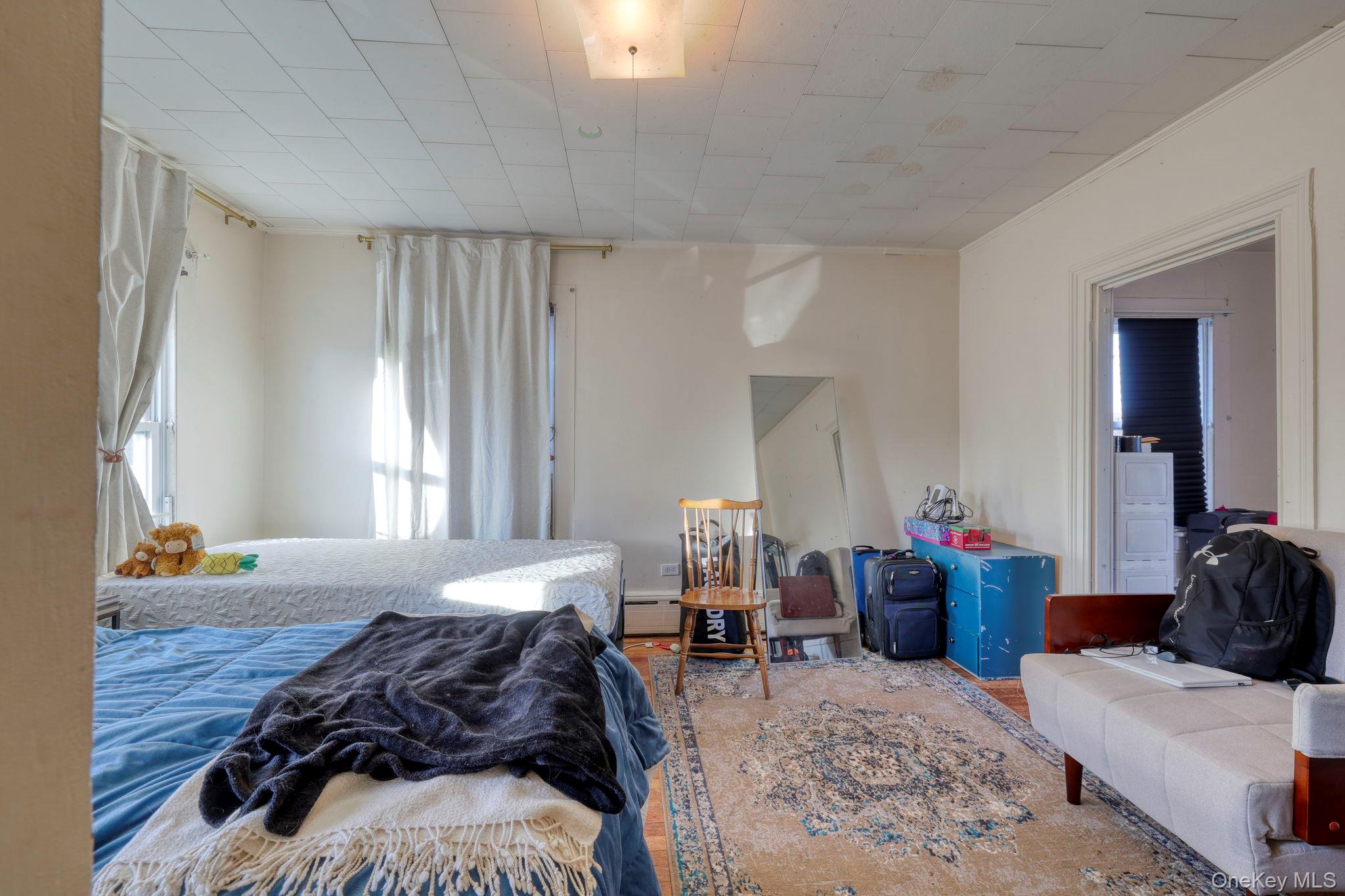 #17 photo, 9 West Street, 纽约州 Marlboro , NY 12542