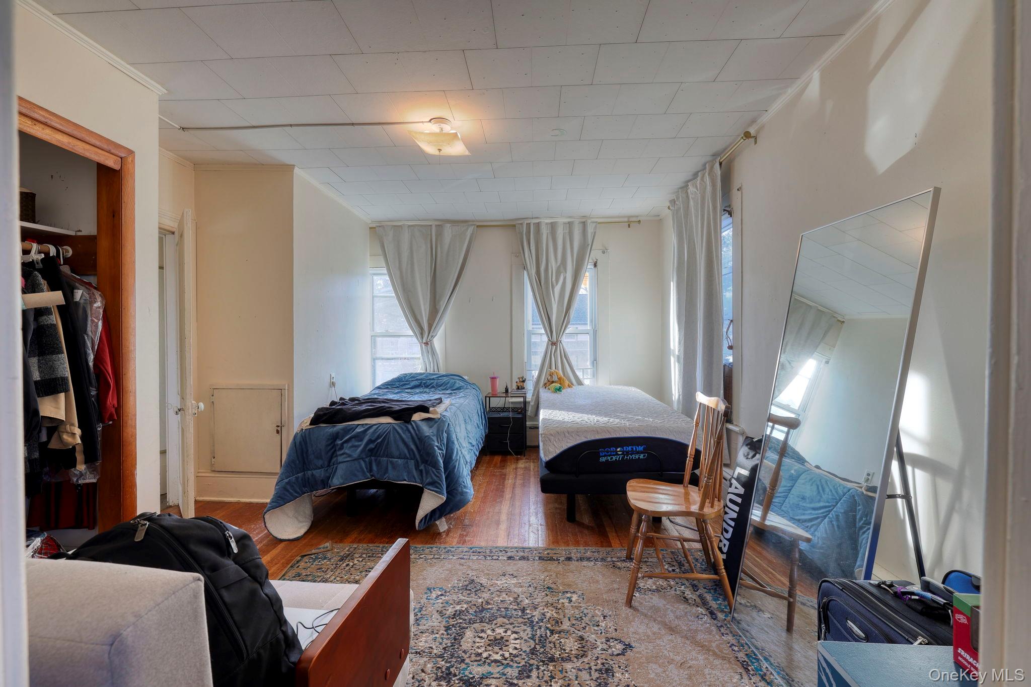 #18 photo, 9 West Street, 纽约州 Marlboro , NY 12542