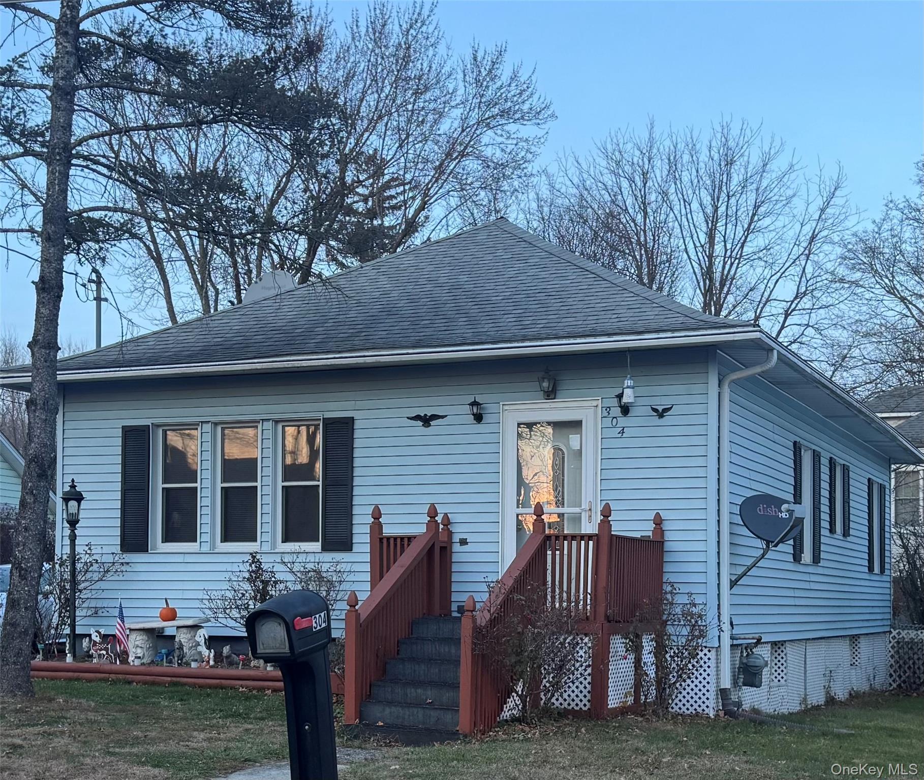 #1 photo, 304 Clark Place, Maybrook , NY 12543