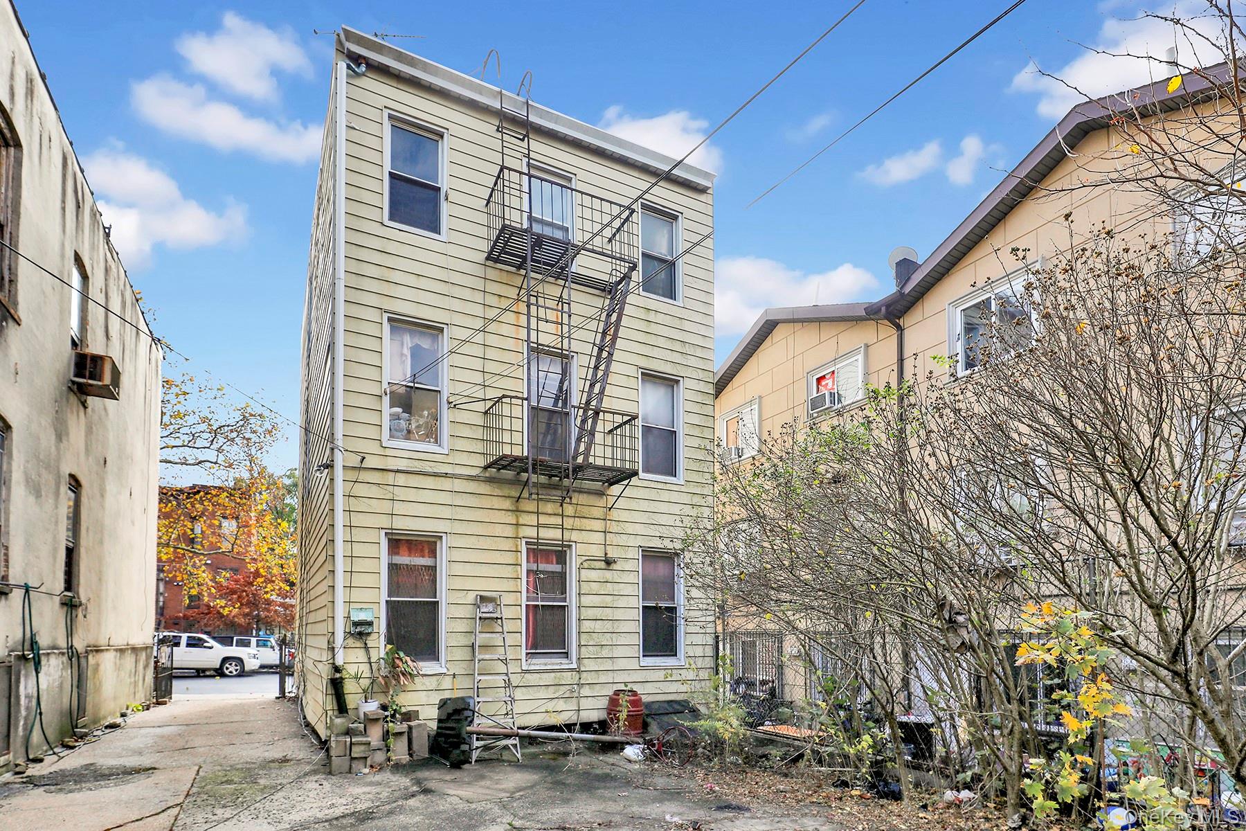 #3 photo, 443 Marion Street, Brooklyn , NY 11233