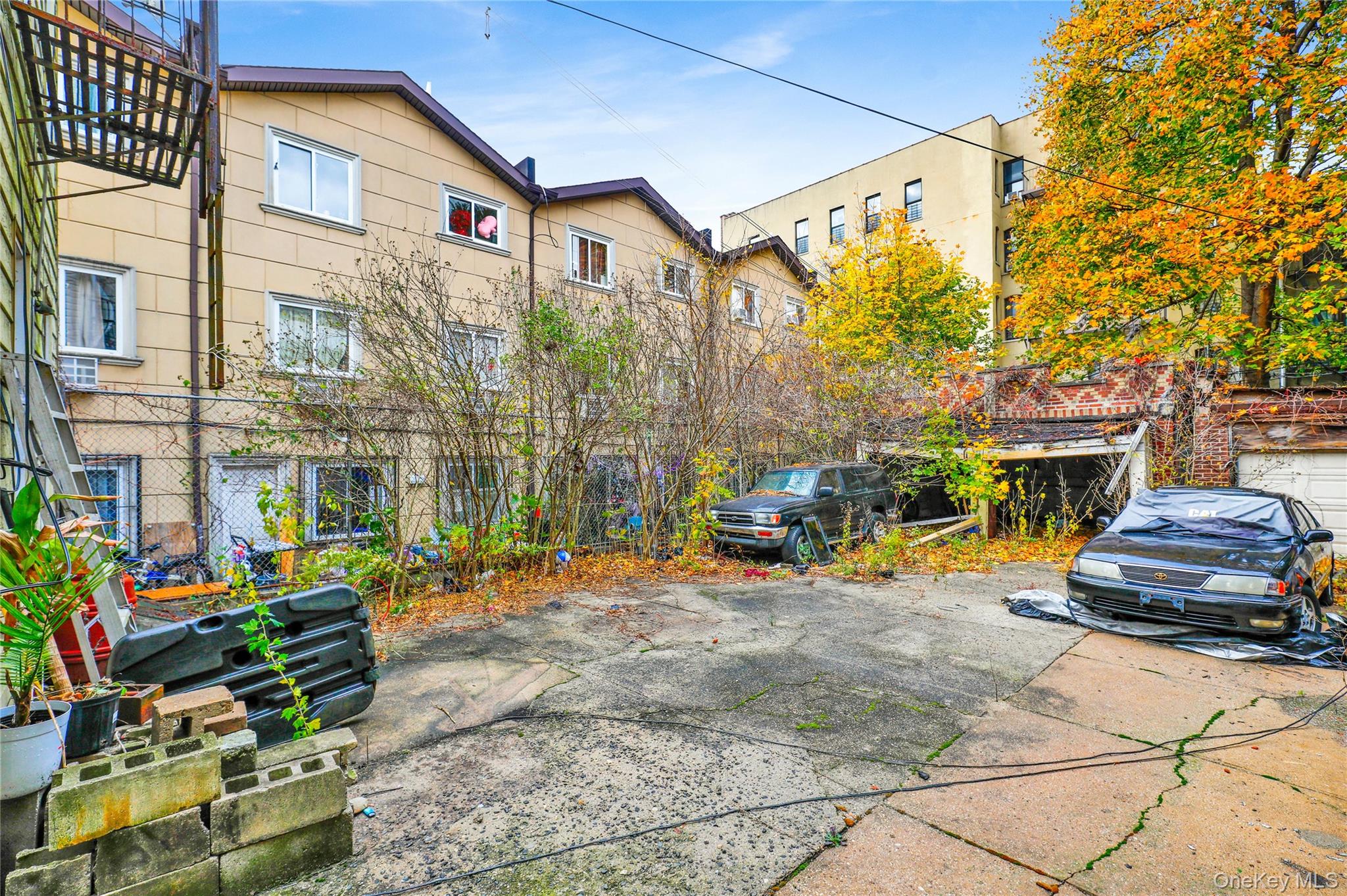 #4 photo, 443 Marion Street, Brooklyn , NY 11233