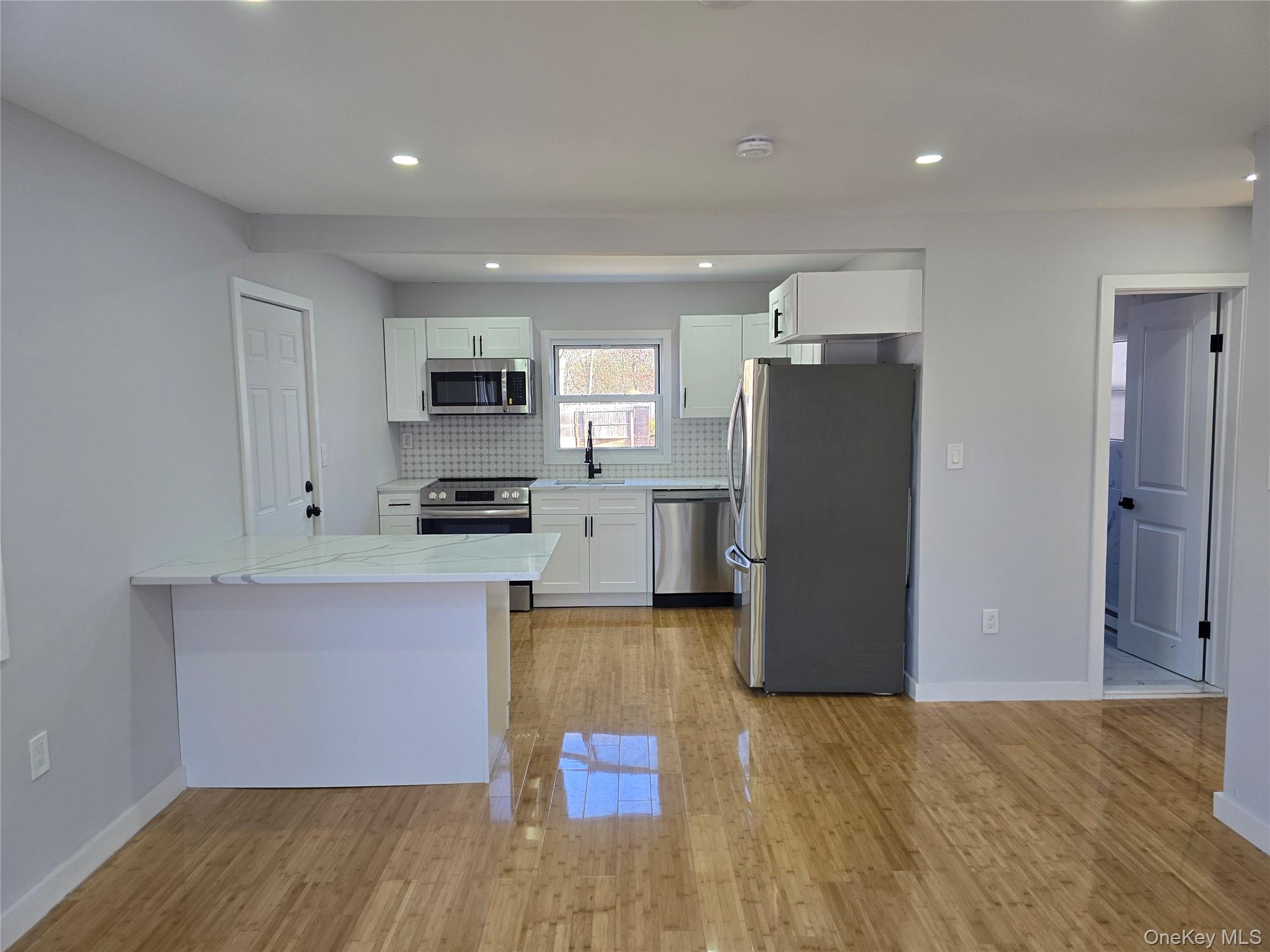 #7 photo, 237 Cypress Drive, Mastic Beach , NY 11951