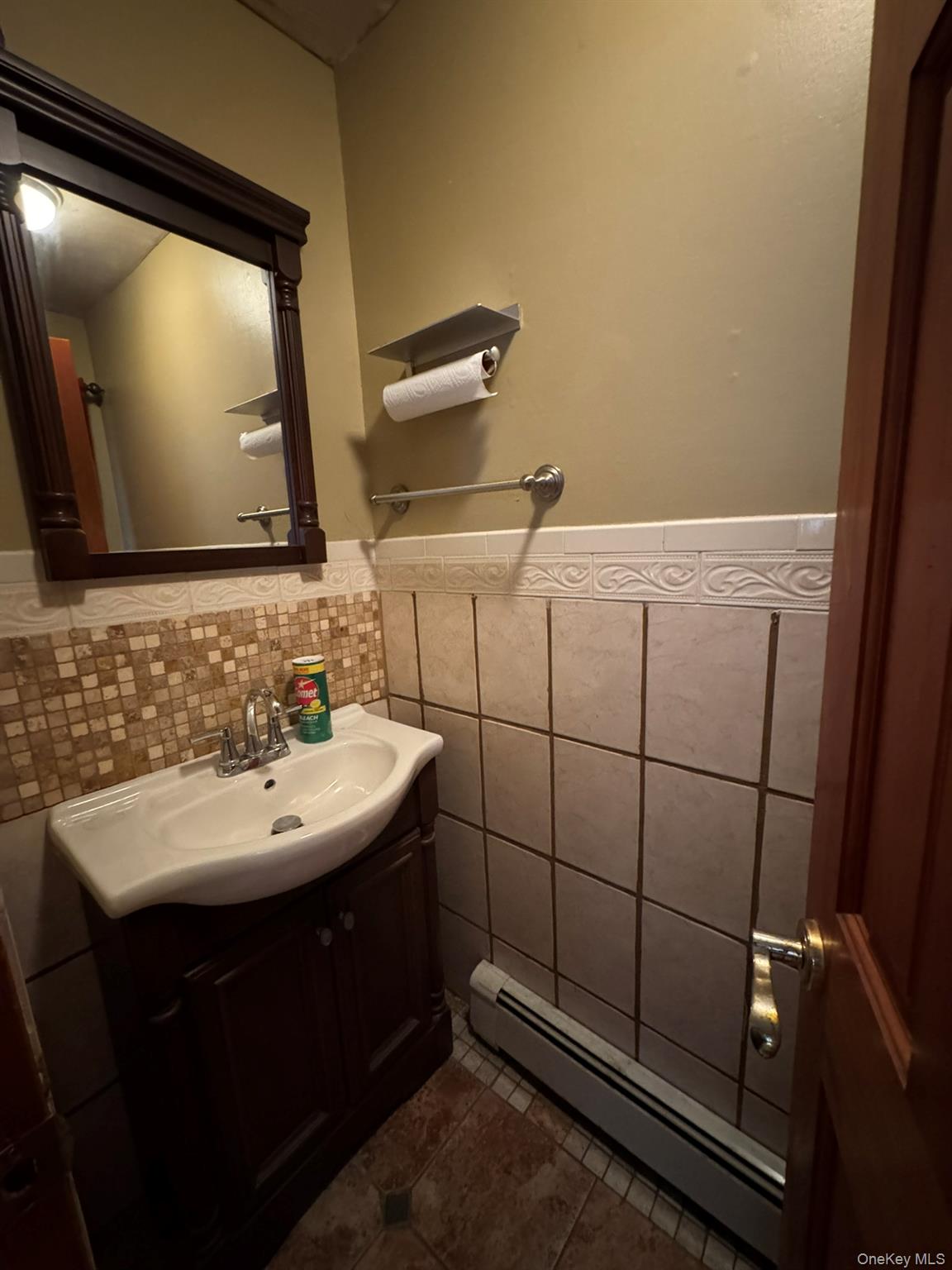 #11 photo, 41 Broadway, सफ़ोक काउंटी Shirley , NY 11967