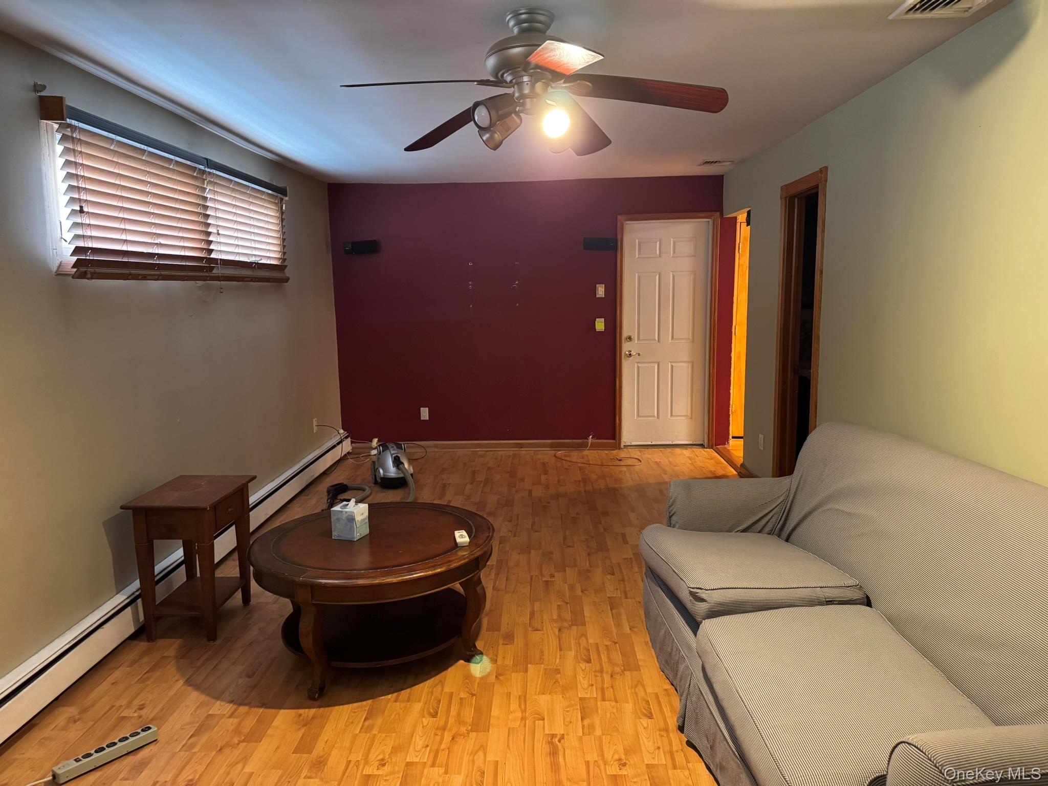 #14 photo, 41 Broadway, सफ़ोक काउंटी Shirley , NY 11967