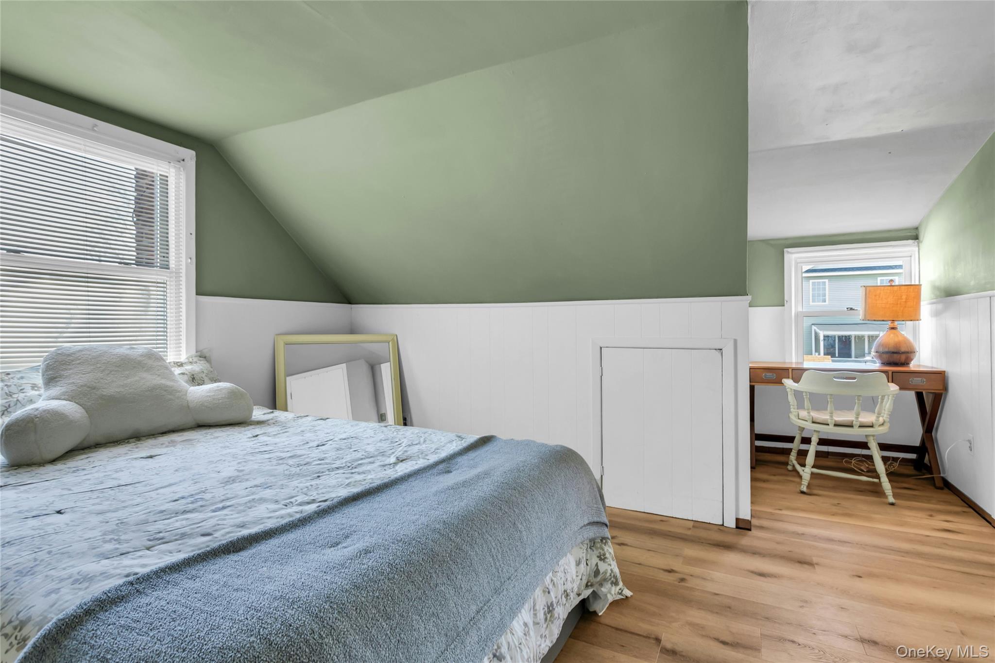 #17 photo, 247 Division Avenue, ناسو Massapequa , NY 11758