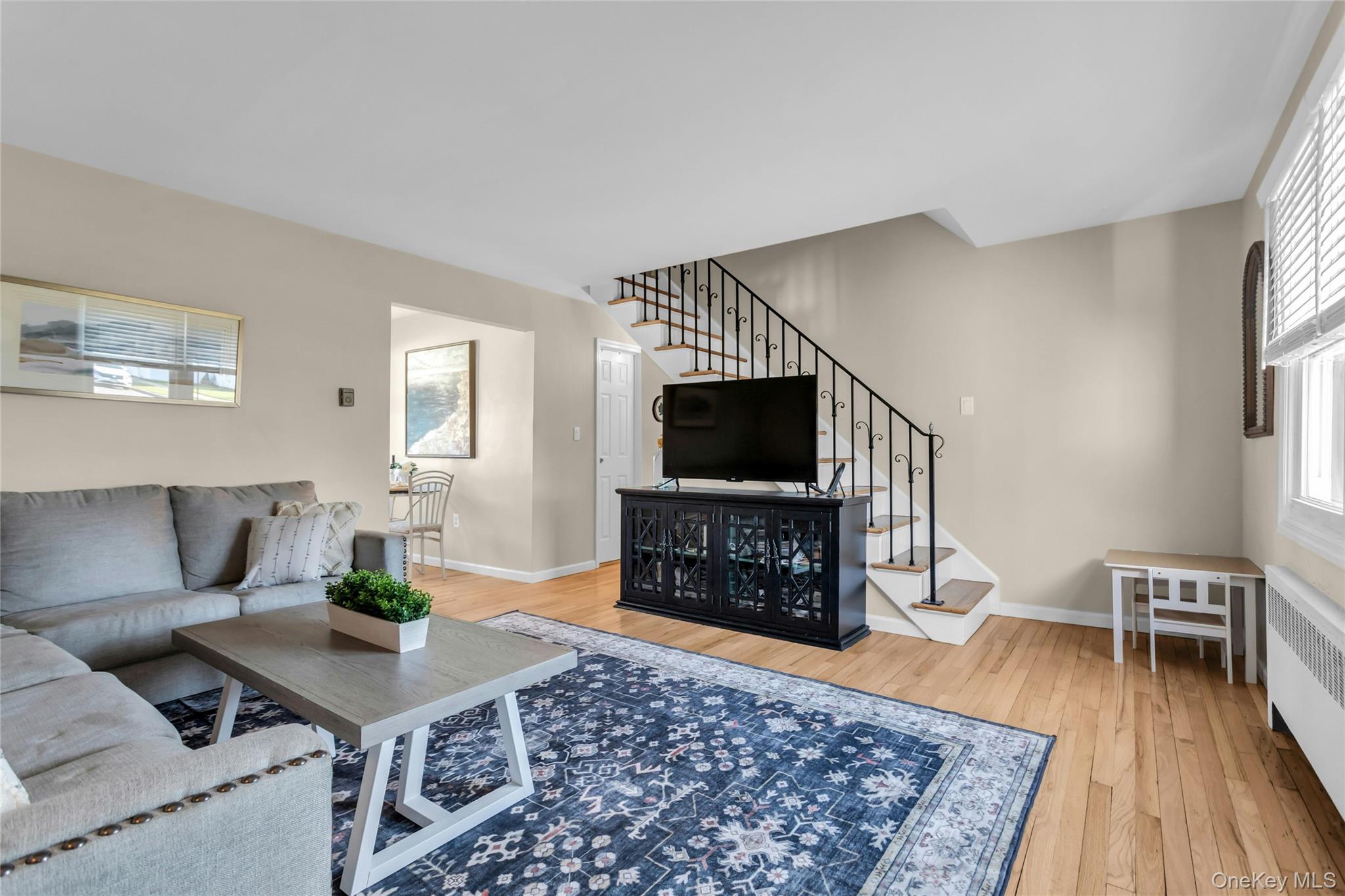 #4 photo, 247 Division Avenue, ناسو Massapequa , NY 11758