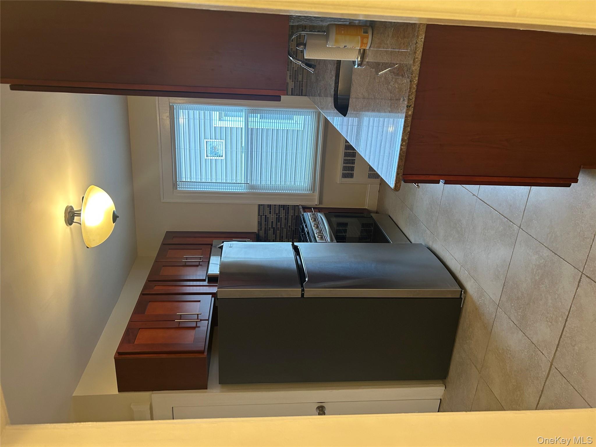 #6 photo, Glendale, Glendale , NY 11385