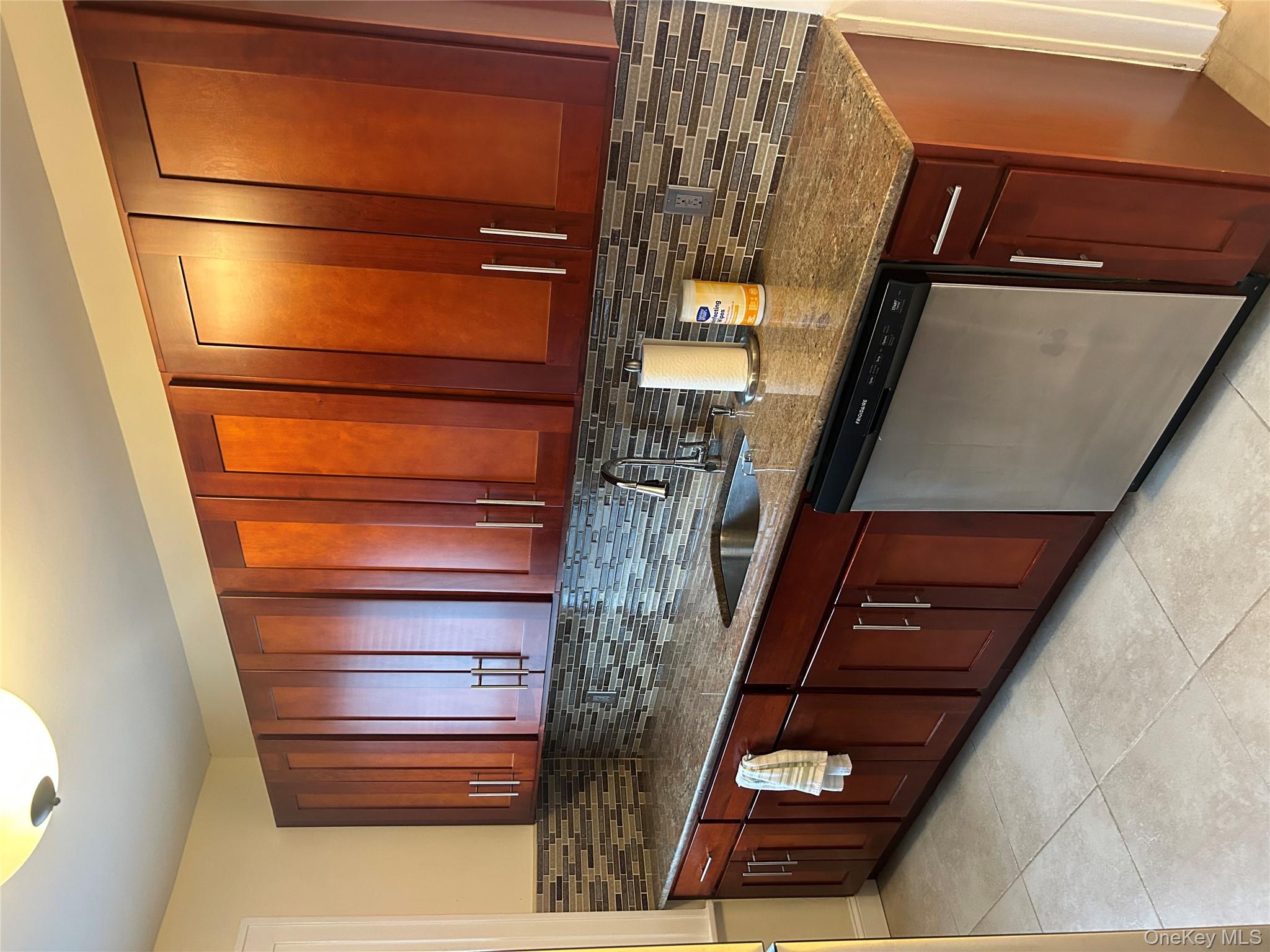 #7 photo, Glendale, Glendale , NY 11385