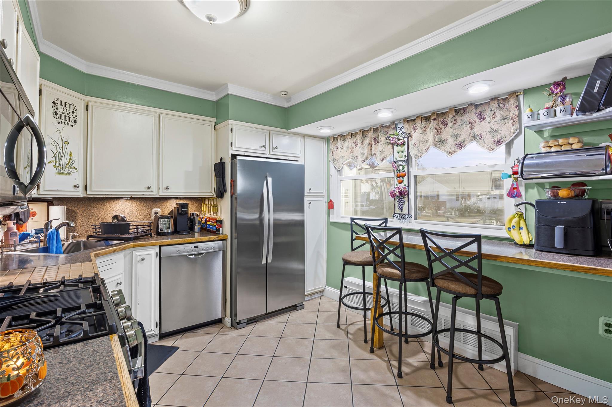 #5 photo, 2906 Lawrence Drive, Wantagh , NY 11793