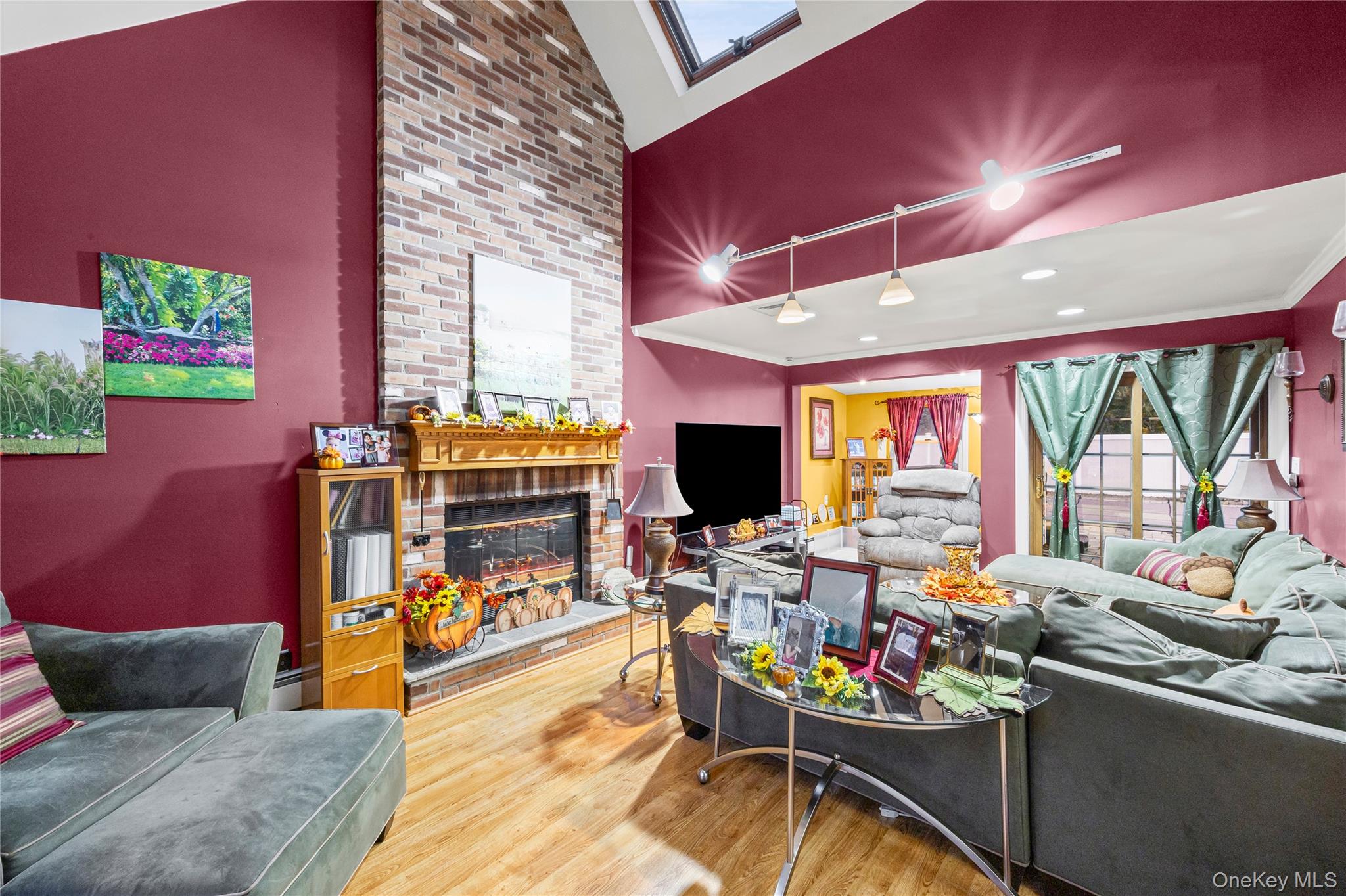 #9 photo, 2906 Lawrence Drive, Wantagh , NY 11793