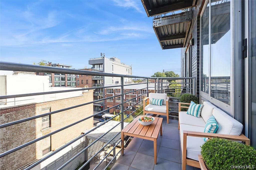 #12 photo, 111 Monroe Street, Бруклин ‖ Brooklyn , NY 11216