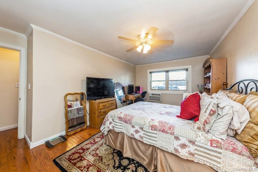 #13 photo, 4 Rose Street, Oceanside , NY 11572