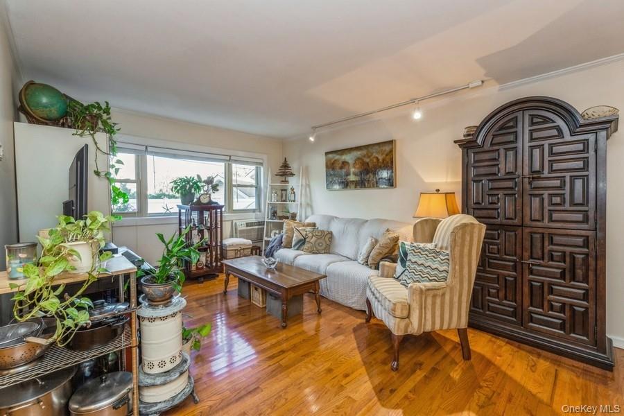 #4 photo, 4 Rose Street, Oceanside , NY 11572