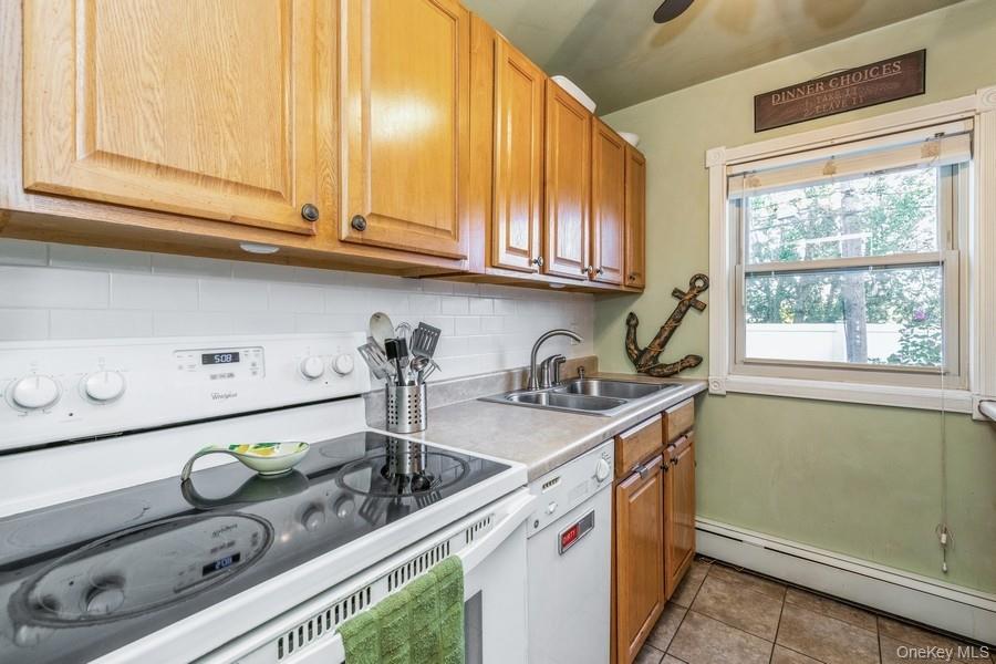 #7 photo, 4 Rose Street, Oceanside , NY 11572