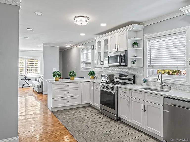 #15 photo, 11601 221st Street, Cambria Heights , NY 11411