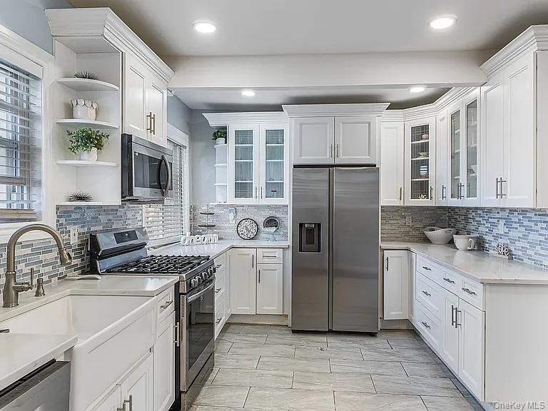 #16 photo, 11601 221st Street, Cambria Heights , NY 11411