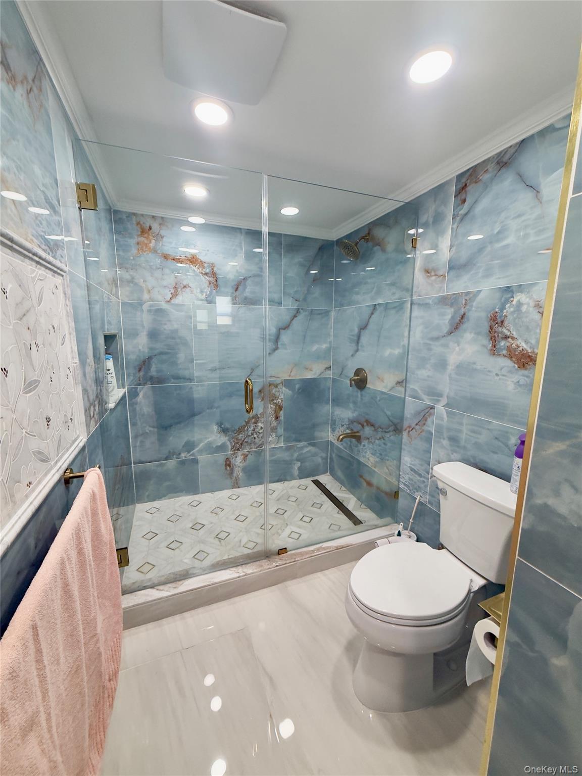 #10 photo, - Paula Street, हिक्सविले Hicksville , NY 11801