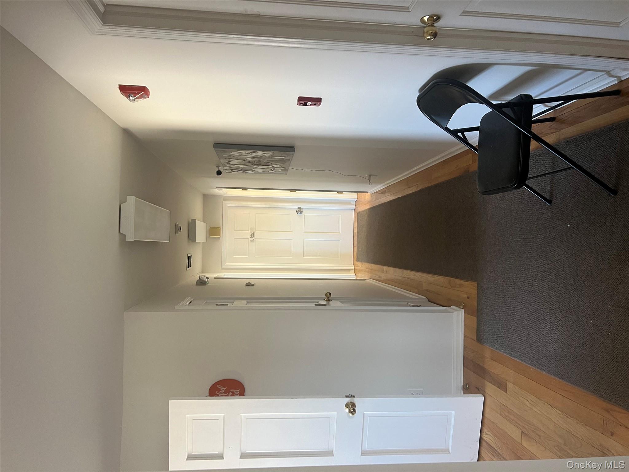 #3 photo, 409 Patchogue Road, 롱 아일랜드 Port Jefferson Station , NY 11776