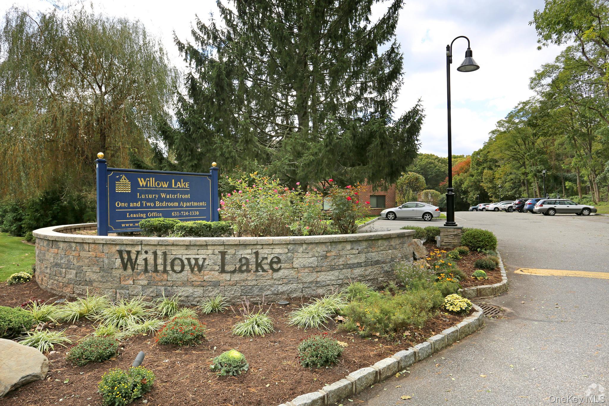 #1 photo, 44 Route 25 A, מחוז סאפוק Smithtown , NY 11787