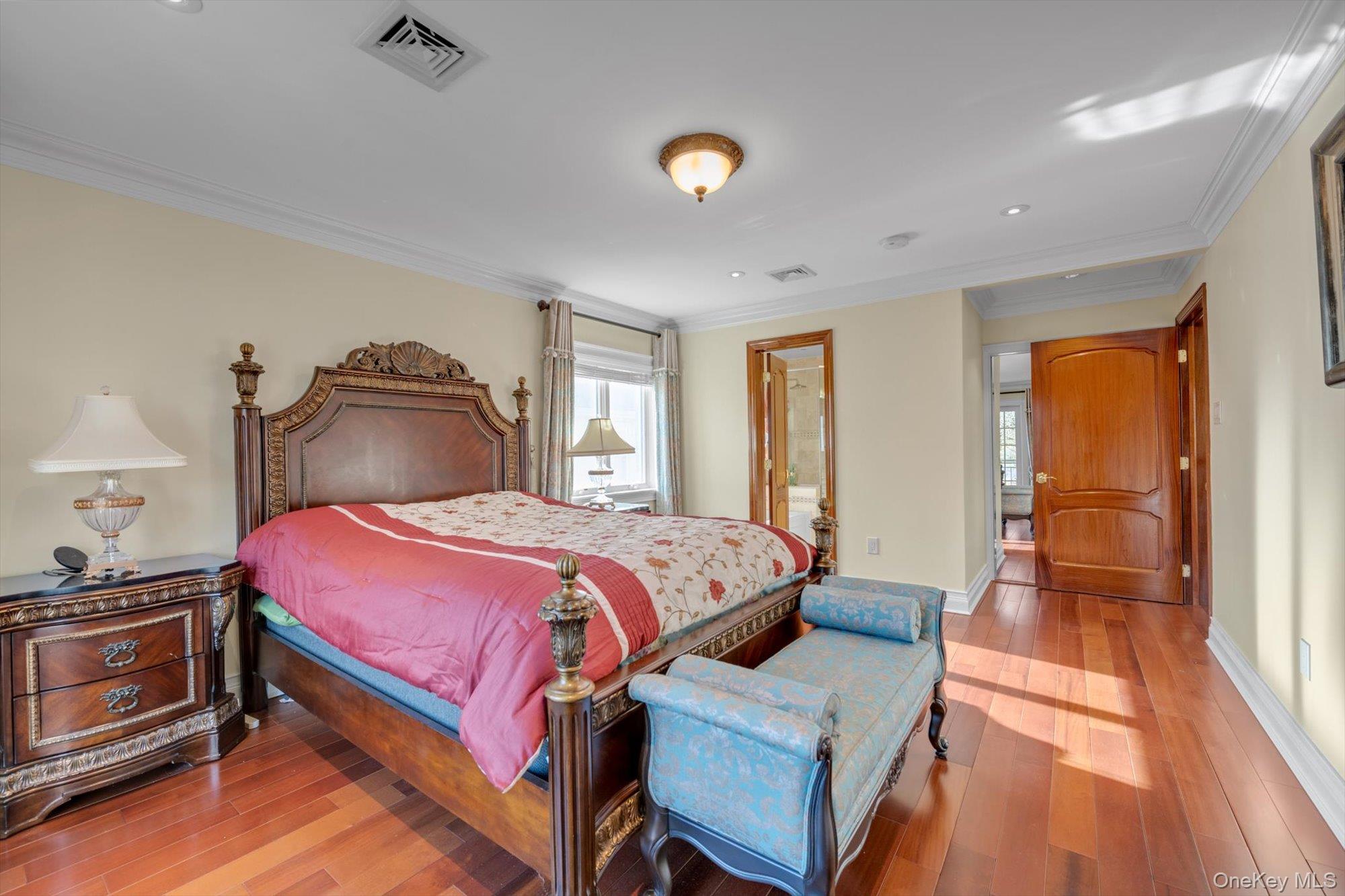 #15 photo, 69-68 229th Street, Куинс ‖ Bayside , NY 11364