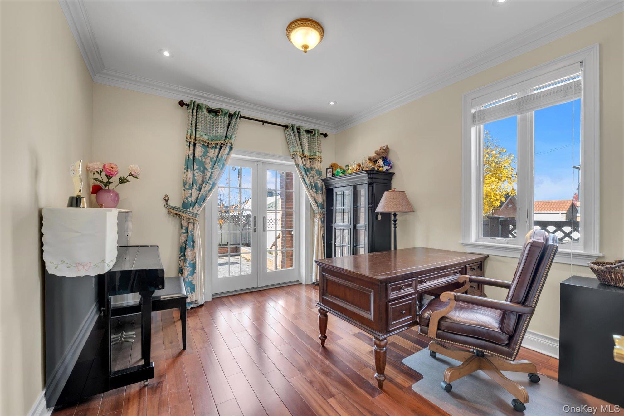 #19 photo, 69-68 229th Street, Куинс ‖ Bayside , NY 11364