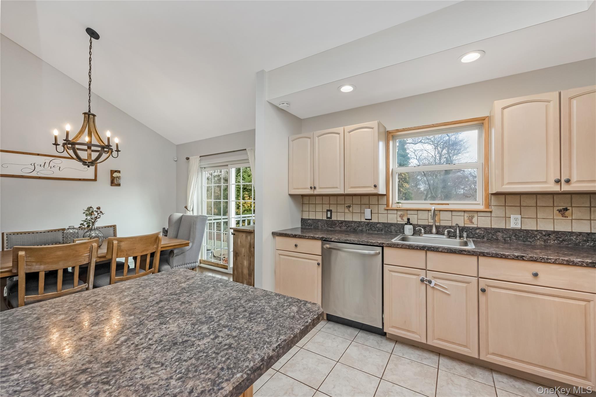 #15 photo, 1291 Boston Avenue, Bay Shore , NY 11706