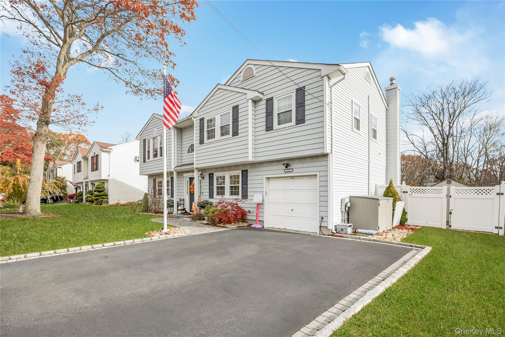 #2 photo, 1291 Boston Avenue, Bay Shore , NY 11706