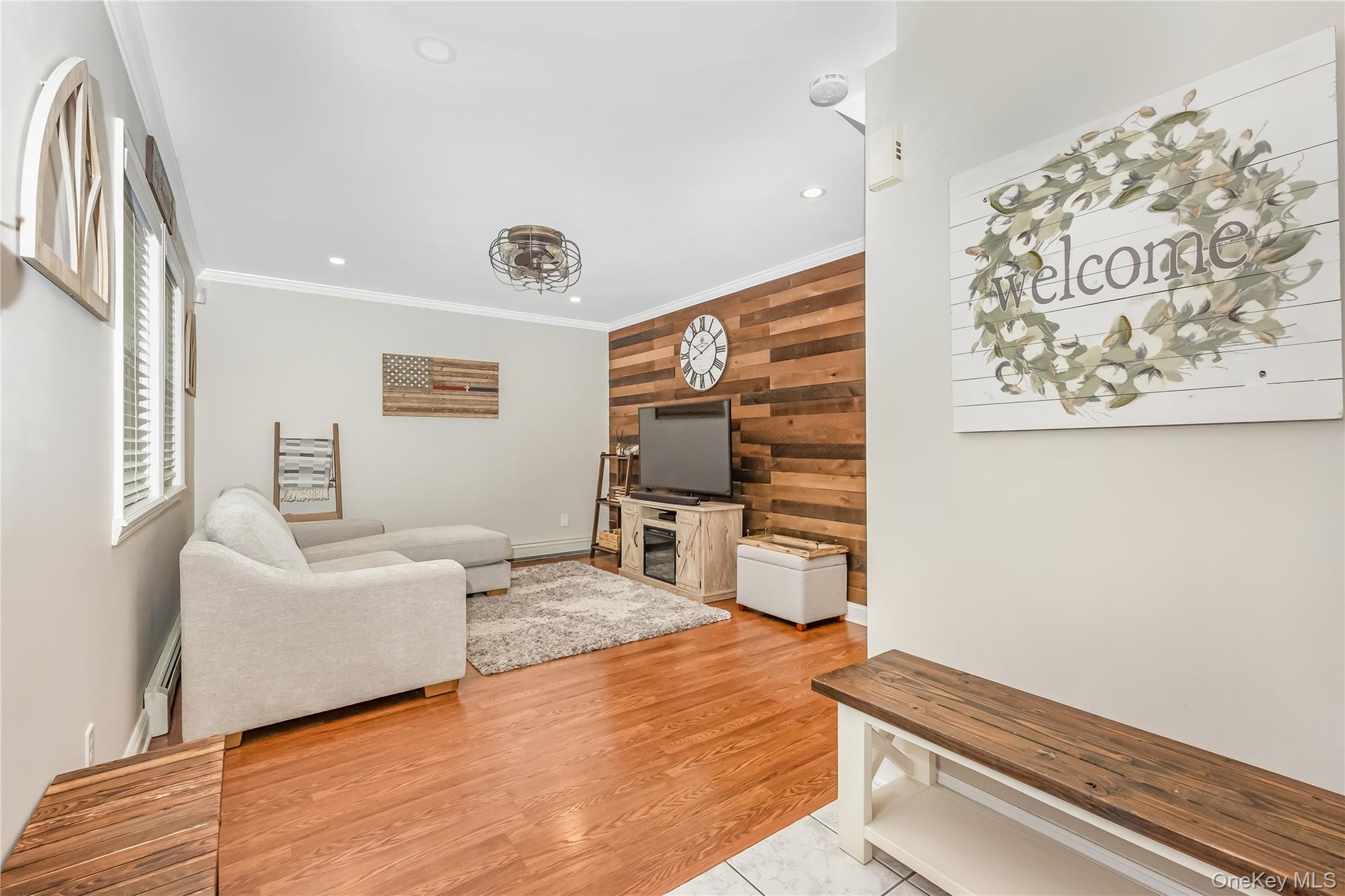 #3 photo, 1291 Boston Avenue, Bay Shore , NY 11706