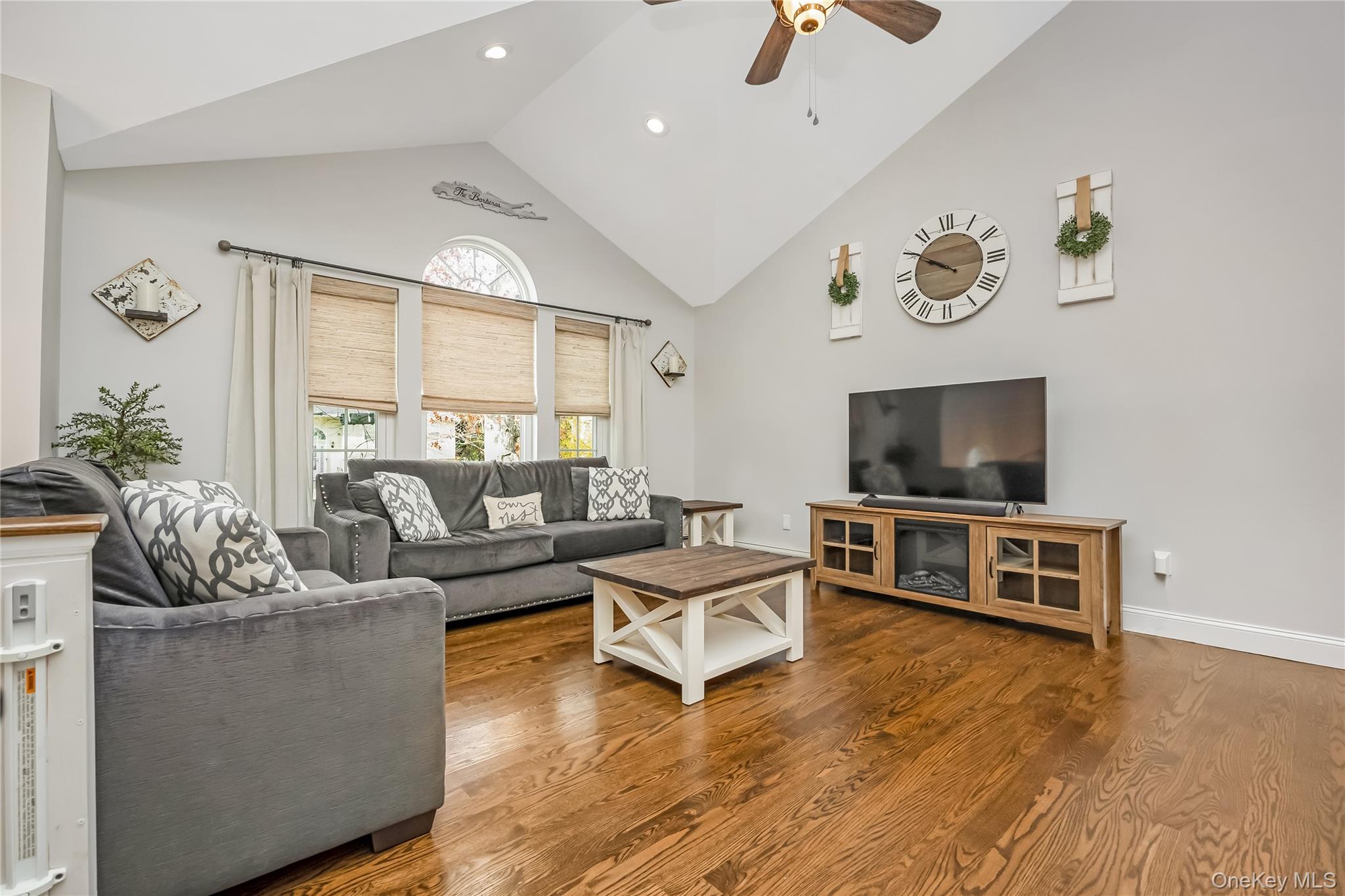 #8 photo, 1291 Boston Avenue, Bay Shore , NY 11706