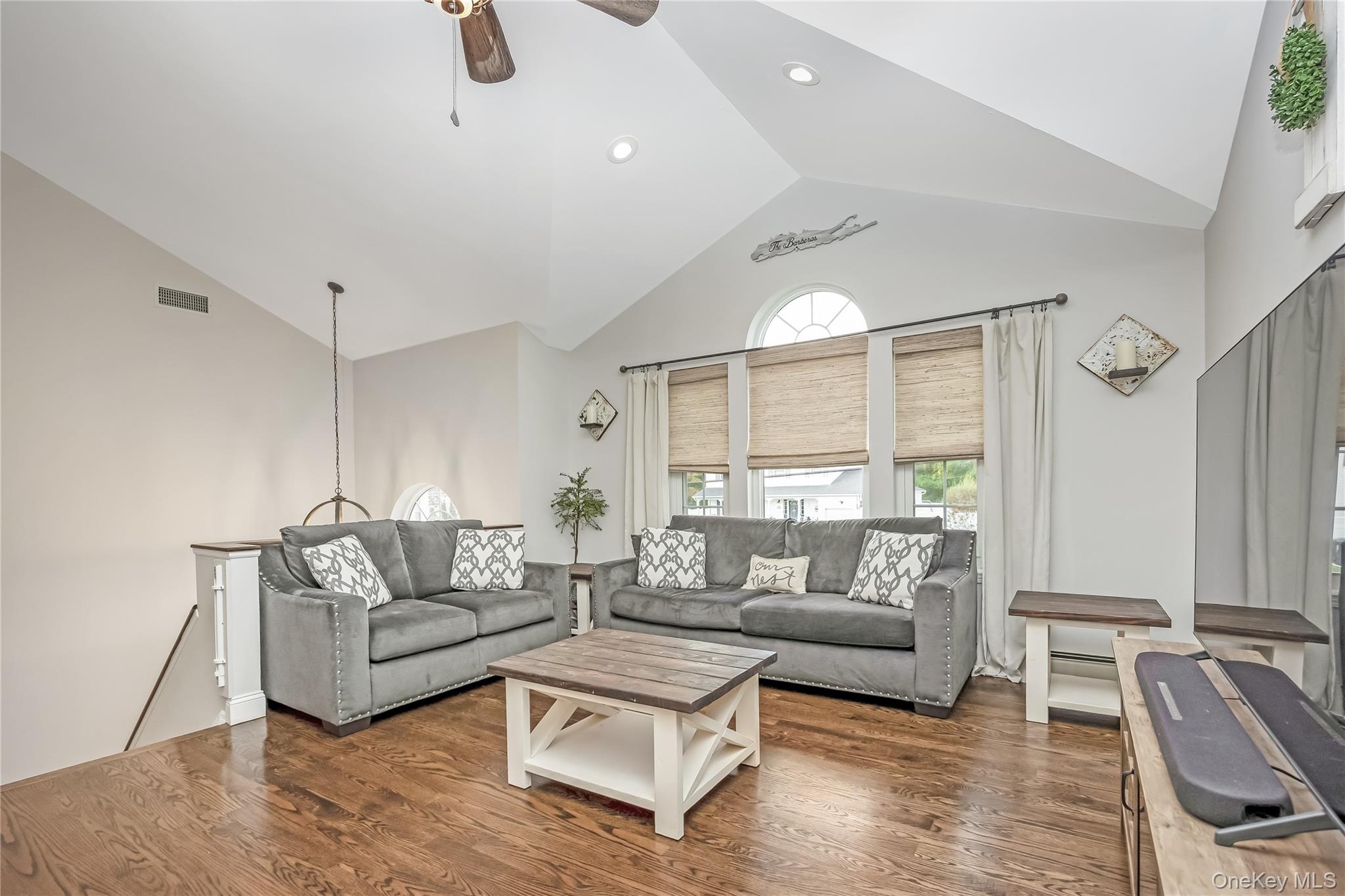 #9 photo, 1291 Boston Avenue, Bay Shore , NY 11706