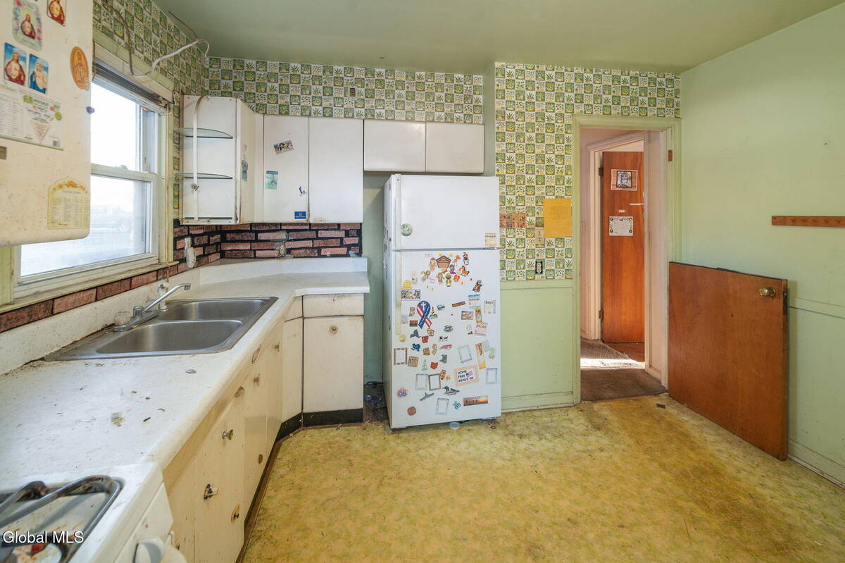 #16 photo, 829 Troy-Schenectady Road, Colonie , NY 12110